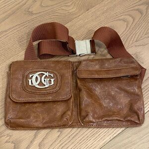 Y2K GUESS Cognac Belted Bag